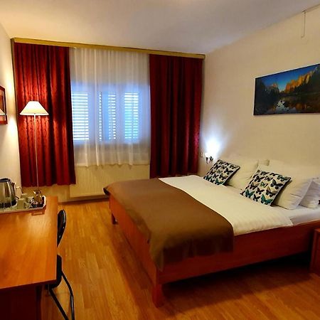Hotel Adriasobe à Vodice Extérieur photo