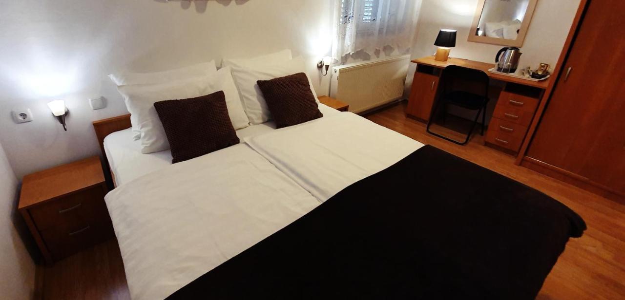 Hotel Adriasobe à Vodice Extérieur photo